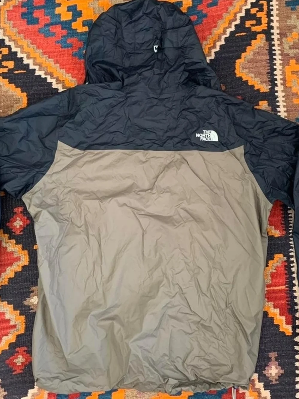 The North Face Men's L Two-Tone Hooded Windbreaker Jacket - Black & Tan